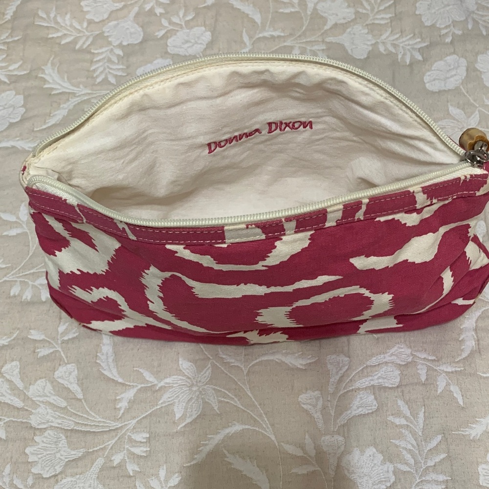 Donna Dixon Pink and Cream Cosmetic Bag